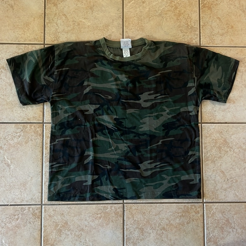 Vintage Fast California Camo Camouflage Boxy T-Shirt, Sz M/L‎